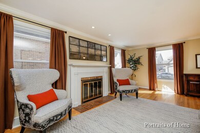 421 N Maple Ave, Elmhurst, IL 60126 - photo 2