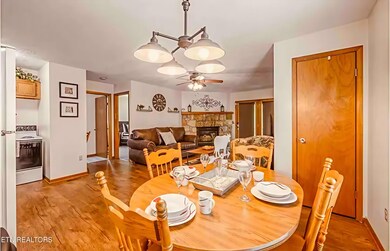 3042 Crestview Ct, Sevierville, TN 37862 - photo 6