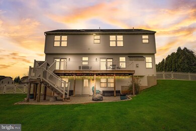 105 Farm View Ct, Douglassville, PA 19518 - photo 2