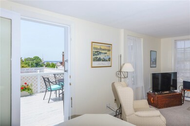 38 Bellevue Ave unit 3, Newport, RI 02840 - photo 6