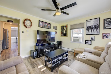 4 Carmans Ct, Farmingdale, NY 11735 - photo 7