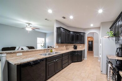 1017 Jodie Dr, Weatherford, TX 76087 - photo 7