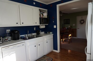 Photo 5