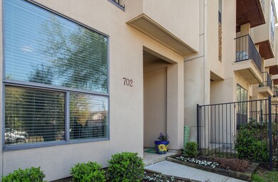 702 W 8th St, Houston, TX 77007 - photo 7