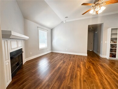 8 Warrington Dr, Bella Vista, AR 72714 - photo 5