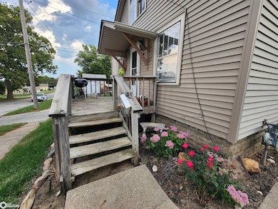 805 E 5th St, Atlantic, IA 50022 - photo 2