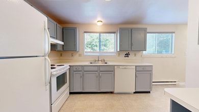 801 Us Rt 1 Yorke Woods unit K-3, York, ME 03904 - photo 7