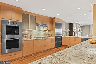 The Ritz-Carlton Residences, Baltimore, MD 21230 - photo 7