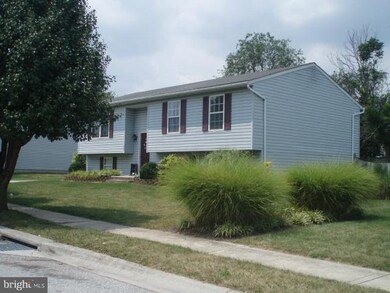 428 Taney Dr, Taneytown, MD 21787 - photo 4