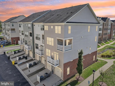 8031 Orchard Grove Rd, Odenton, MD 21113 - photo 3