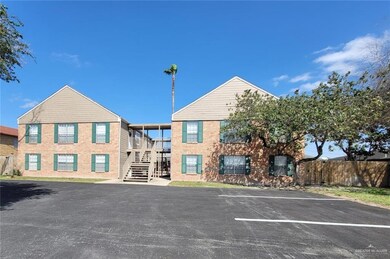 1006 W Kelly Ave unit D, Pharr, TX 78577 - photo 2