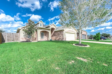 1449 Barras St, Alvin, TX 77511 - photo 3