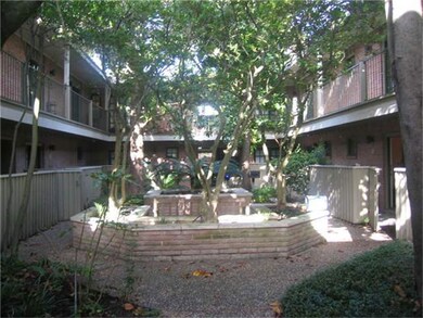 1801 Cortlandt St unit 2, Houston, TX 77008 - photo 2