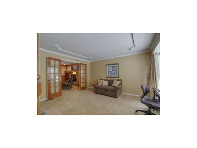 8006 Schweiger Dr, Lenexa, KS 66219 - photo 6