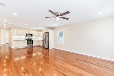 32 Ocean LR Kitchen