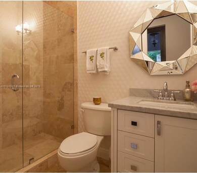 Powder Room (full bath)