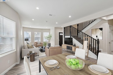 842 E 17th St, Oakland, CA 94606 - photo 4