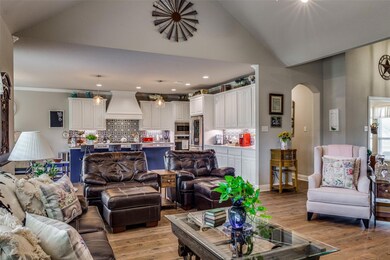 1001 Dama Ct, Weatherford, TX 76087 - photo 6