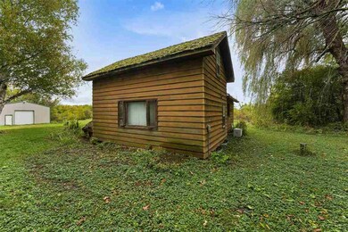 3537 Old Stone Rd, Stoughton, WI 53589 - photo 2