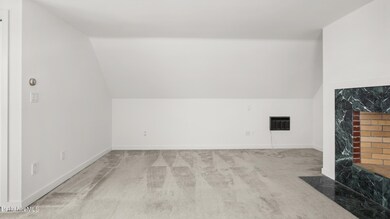 Bedroom 2 - 4LR