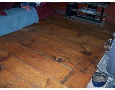 272 Maple Ave unit 1, Rutland, MA 01543 - photo 3