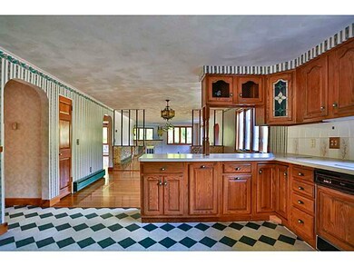 485 Rhodes Ave, Woonsocket, RI 02895 - photo 5