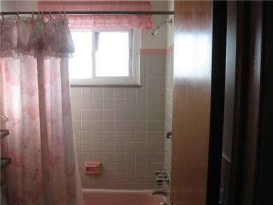 Full Bath.