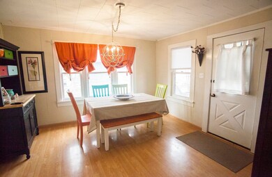 DiningRoom1