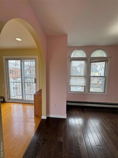 94-30 199th St, Jamaica, NY 11423 - photo 4