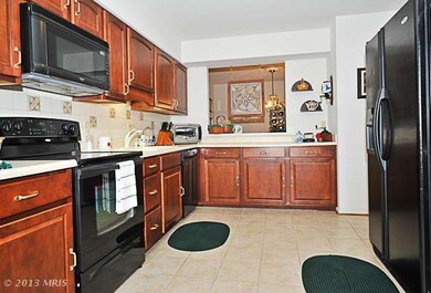 7915 Valleyfield Dr, Springfield, VA 22153 - photo 6