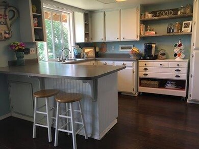 2395 Amaryllis St, Medford, OR 97504 - photo 4