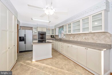 2912 Shanandale Dr, Silver Spring, MD 20904 - photo 6