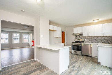 35 Charles St, Carteret, NJ 07008 - photo 6