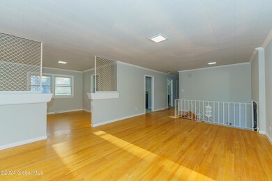 2 Livingroom 4