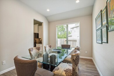 3703 Fox Creek Ct, the Woodlands, TX 77386 - photo 5