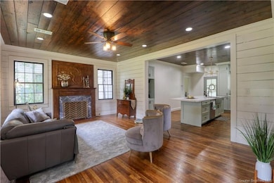 709 Division St, Lake Charles, LA 70601 - photo 5