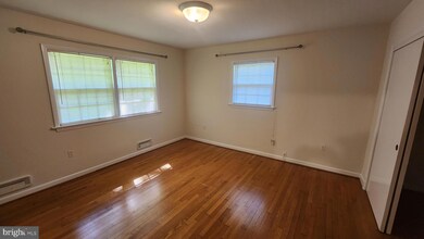 1906 Birch Rd, McLean, VA 22101 - photo 7