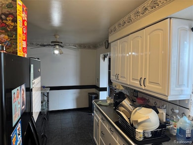 31263 Hayes Rd, Warren, MI 48088 - photo 7