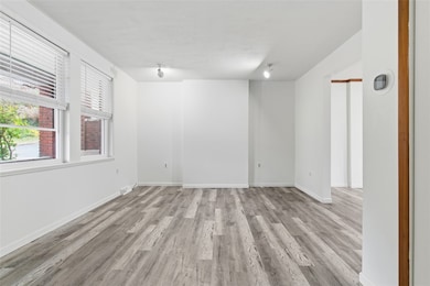 790 Highland Ave, Carnegie, PA 15106 - photo 5