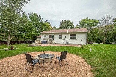 2413 Lisa Ln, Fitchburg, WI 53711 - photo 3
