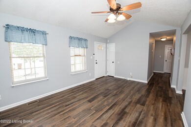 212 Aulbern Dr W, Mount Washington, KY 40047 - photo 3