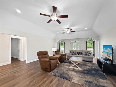 19504 Pinewood Rd, Bogalusa, LA 70427 - photo 5