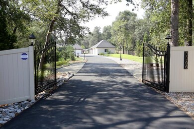 3366 Middleton Ln, Redding, CA 96002 - photo 6