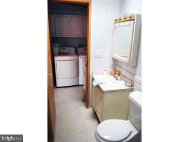 89 E Adamsdale Rd, Orwigsburg, PA 17961 - photo 3