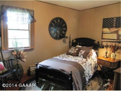 2110 Pioneer Rd SE, Alexandria, MN 56308 - photo 2