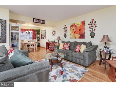 117 Malvern Ct, Mount Laurel, NJ 08054 - photo 2