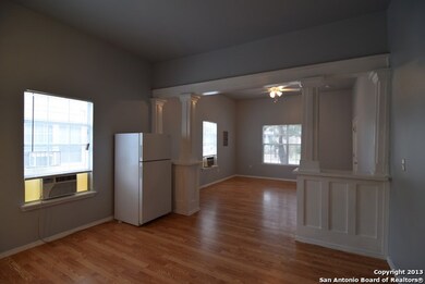 718 Marshall St unit B, San Antonio, TX 78212 - photo 6