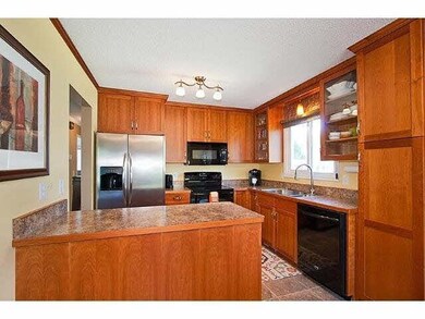 9760 99th Ave N, Maple Grove, MN 55369 - photo 2