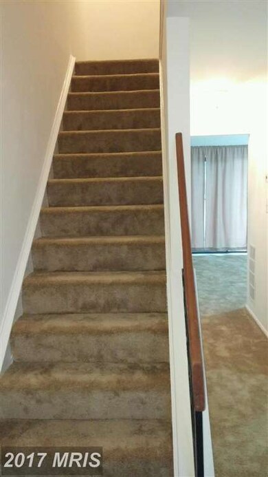 8714 Village Square Dr, Alexandria, VA 22309 - photo 6