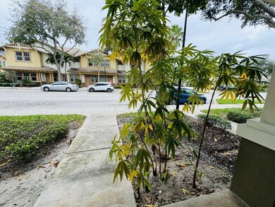 699 Corte Madera Ln unit 4, West Palm Beach, FL 33401 - photo 5